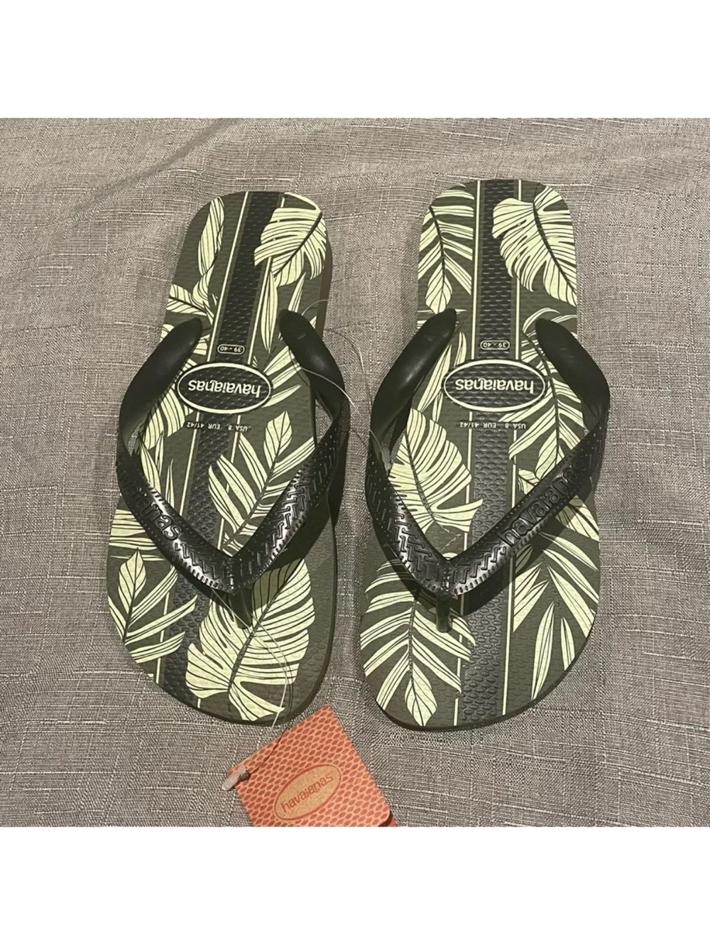 HAVAIANAS Men’s Top Aloha Leaf Print Flip Flop